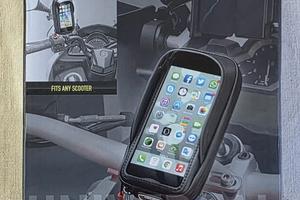Givi S957B - Supporto impermeabile per smartphone