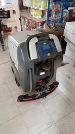 lavapavimenti nilfisk