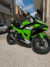 Kawasaki ninja 500 modello SE