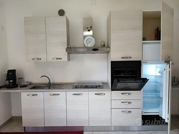 Cucina usata condizioni pari al nuovo