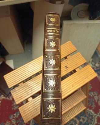 libro vangelo