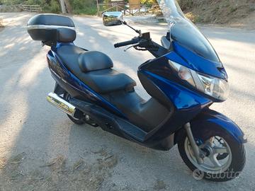 Suzuki Burgman 400