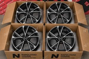 Cerchi Audi A3 A4 A5 Q2 Q3 Q5 TT 17 pollici rs7