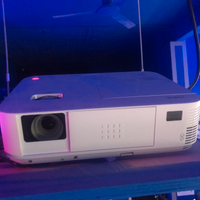 Video proiettore NEC M403H, Perfetto