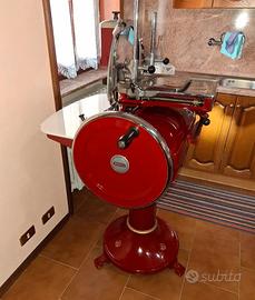 affettatrice berkel con piedistallo