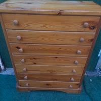 cassettiera in legno massello