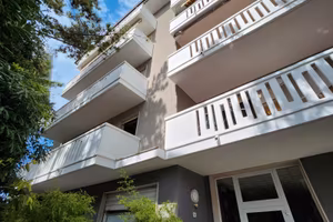 Disponibile per  stagione estiva  o annuale