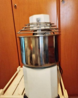 IMPASTATRICE DA 5 LITRI