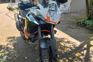 KTM 1190 Adventure R