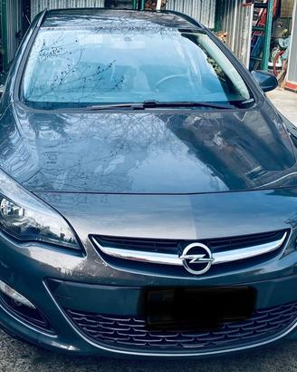 Opel Astra J sw 2014