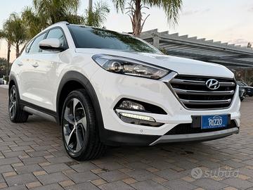 Hyundai Tucson 1.7 CRDi XPossible Pelle Navi Camer