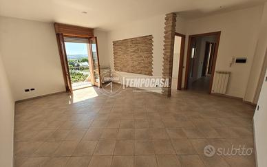 APPARTAMENTO 3 CAMERE E 2 BAGNI, PALAZZINA MODERNA