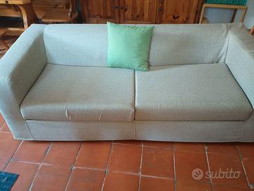 Divano nuovo 2mt x 90cm