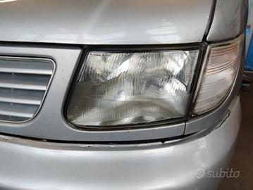 Proiettore sinistro MERCEDES-BENZ VITO del 1999