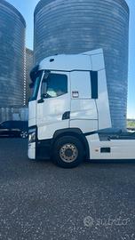 Trattore stradale Renault 