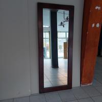 Specchio in noce
