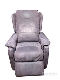 Poltrona relax con alzapersona
