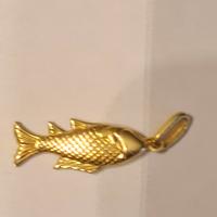 ciondolo pesce in oro giallo