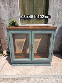 antica vetrina in Rovere shabby industrial