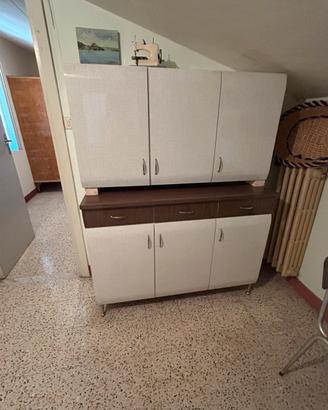 Credenza vintage in formica