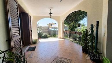 Villa con Giardino