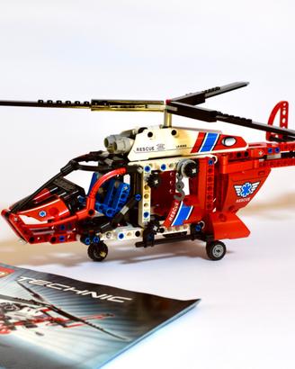 LEGO Technic Resque Helicopter – Set n°8068 (2011)