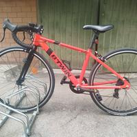 bici corsa ragazzo 
