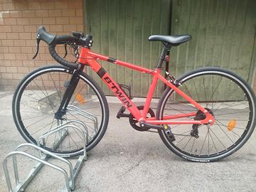 bici corsa ragazzo 