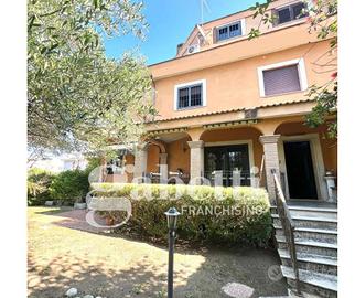 Villa bifamiliare Roma [Cod. rif 3276580VRG]