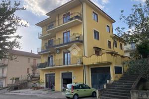 3 LOCALI A PADULI