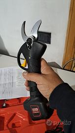 Forbice da potatura a batteria