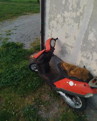Aprilia amico 50
