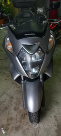 Honda silver wing 400
