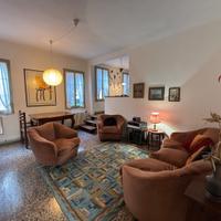 ELEGANTE APPARTAMENTO POCHI PASSI DA CAMPO SAN GIA