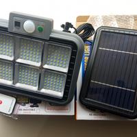 faretto led con pannello solare 