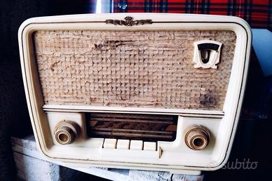 Radio Vintage Ungherese
