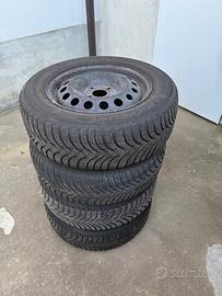 4 CERCHI IN FERRO 15" 4 FORI RENAULT - 195/65 R15 