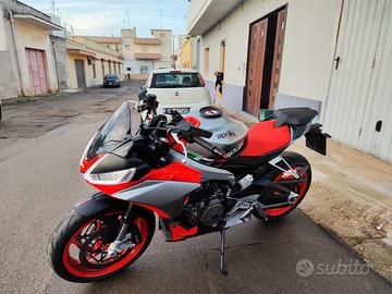 Aprilia Tuono 660 – Perfetta, pronta all’uso!