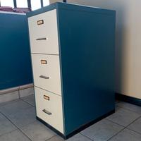 Classificatore in metallo - a tre cassetti –