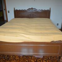 Letto matrimoniale vintage legno decorato