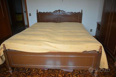 Letto matrimoniale vintage legno decorato