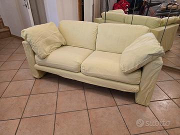 Divano due posti verde mela