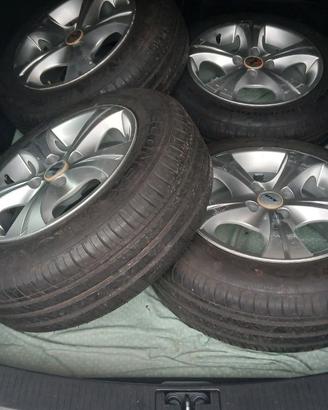 Cerchi in lega Buran del 15"