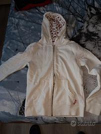 felpa  loacker bianca con toppe scritta e foto 