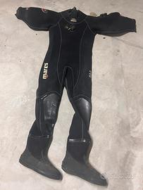 Muta stagna mares neoprene