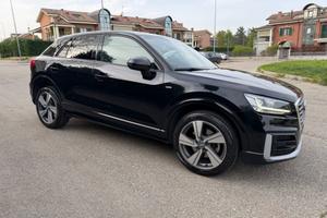 Audi Q2 30 TDI S line Edition interno ed esterno