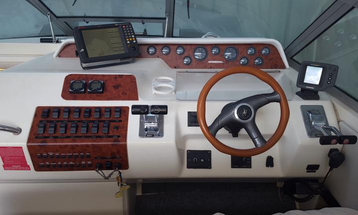 Sea ray 300 sundancer