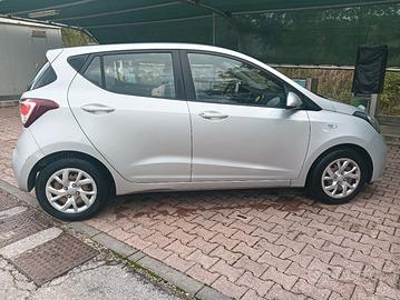 Hyundai i10 (usata quasi esclusivame autostrada)