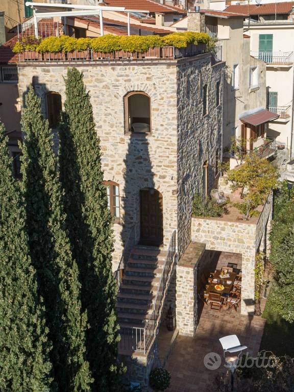 Villa di 515 m² con più di 5 locali e box auto dop - Vista 6