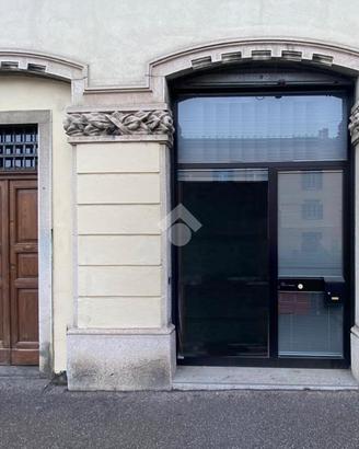 NEGOZIO A BERGAMO